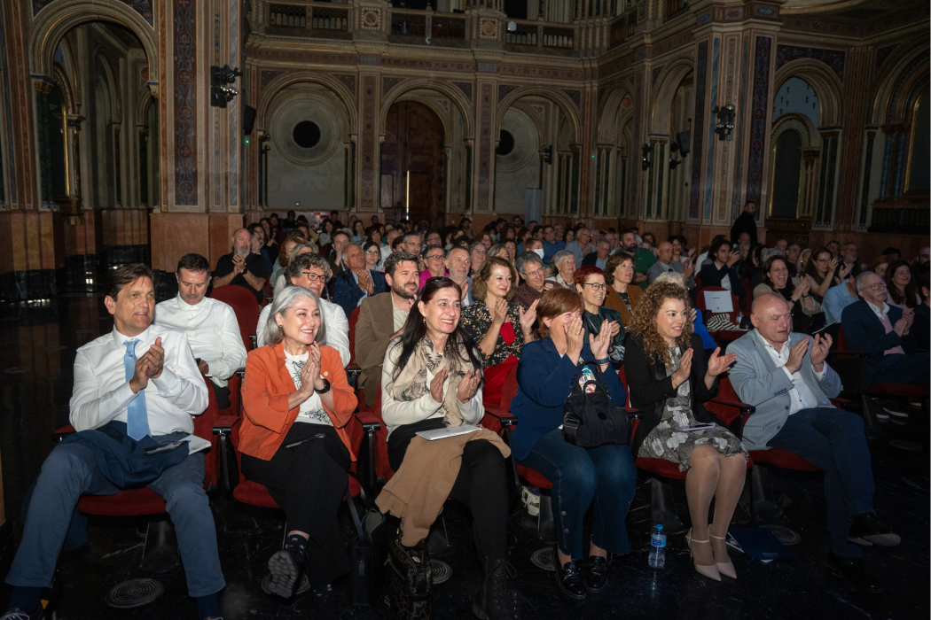 Gemma Lluch, Els Dimarts Poètics de la Naia i La Nostra Escola Comarcal guardonats amb els Premis Fundació Bromera 2024 |