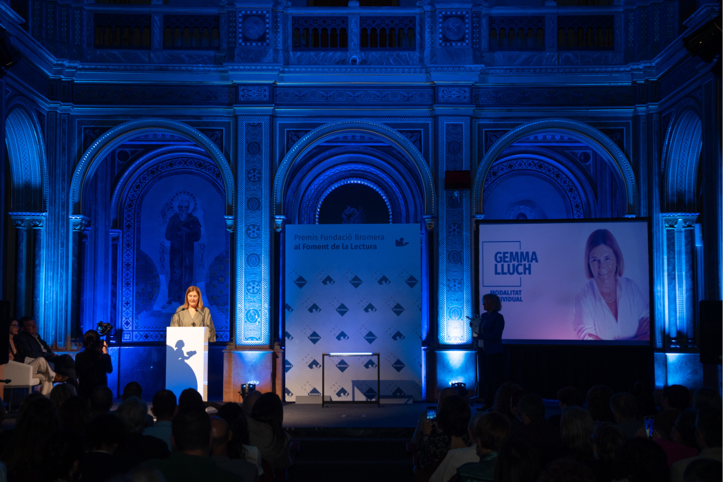 Gemma Lluch, Els Dimarts Poètics de la Naia i La Nostra Escola Comarcal guardonats amb els Premis Fundació Bromera 2024 |