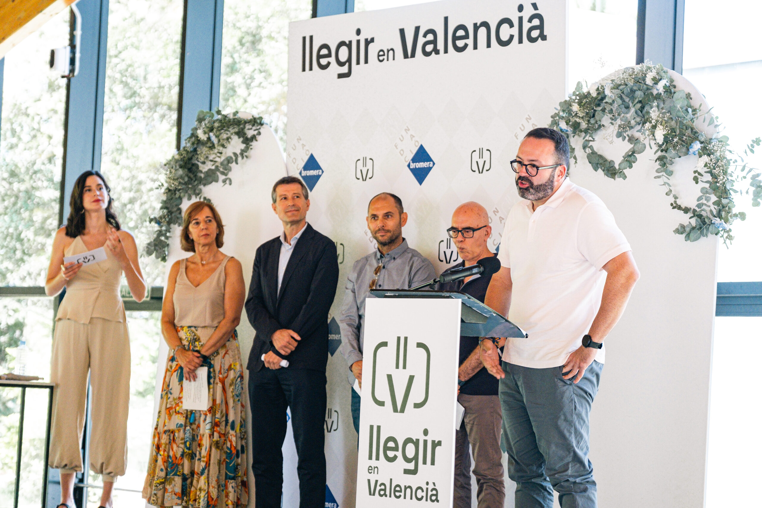 Onze relats en valencià recuperen la memòria de l’aigua |